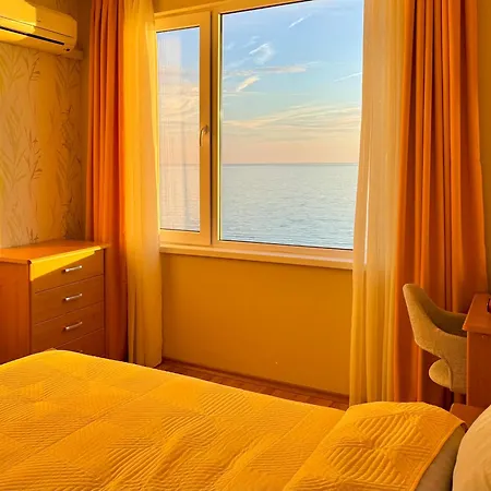 Daire Beachfront Havana Sveti Vlas