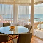 Beachfront Havana Appartamento
