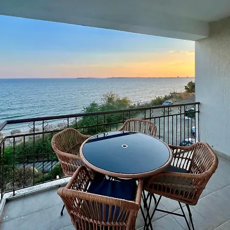 Beachfront Havana * Sveti Vlas