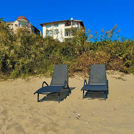 Beachfront Havana Apartment *